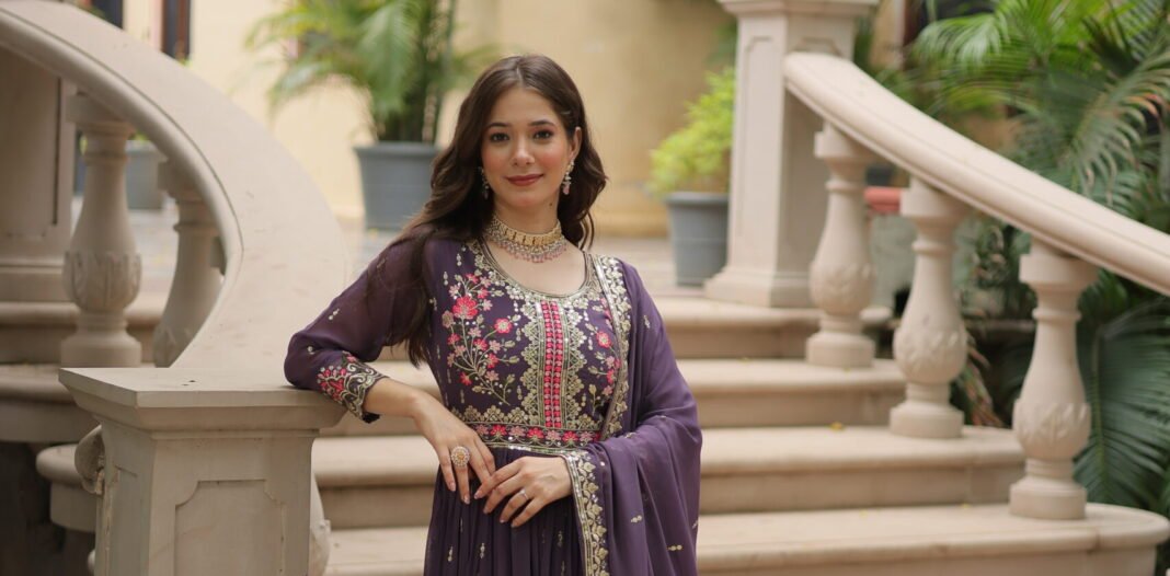Styling Tips for Plus-Size Women in Indian Ethnic Outfits