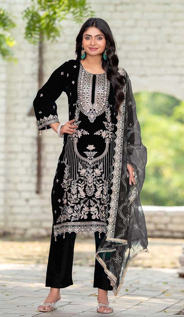 Black Velvet Embroidered Party Wear Pakistani Salwar Suit - 11194199550