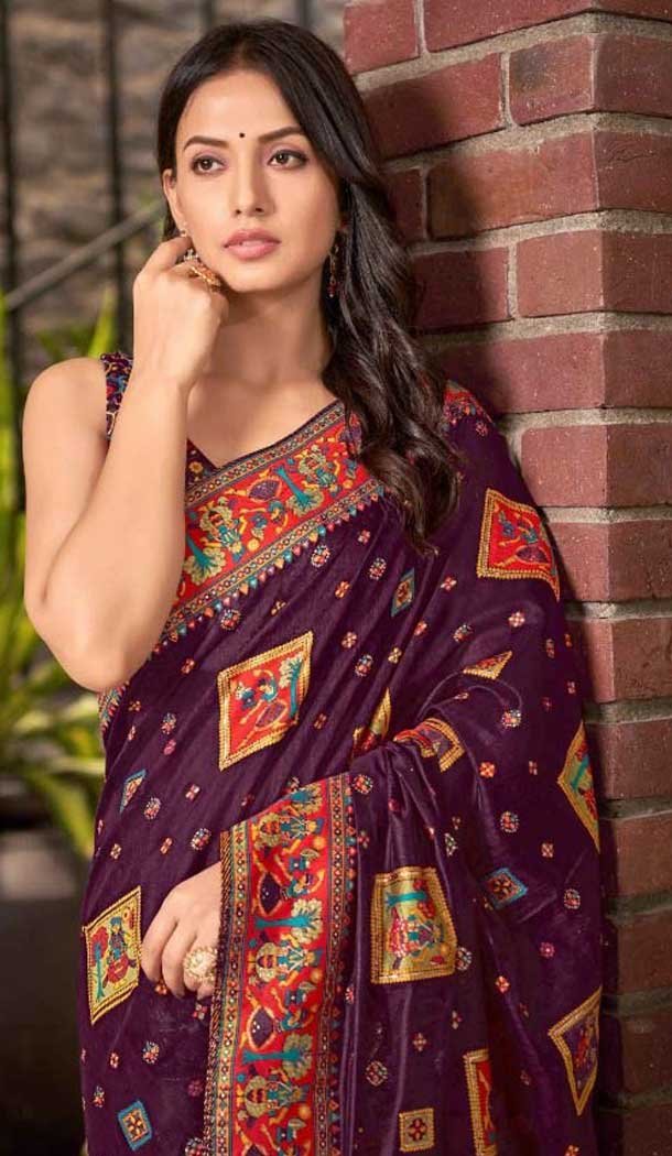 Cotton Silk Weaved Thread Work Traditional Wear Saree In Wine - 11201199585