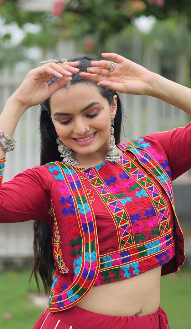 Roman Silk Gamthi Embroidered Navratri Lehenga Choli In Maroon - 158768977