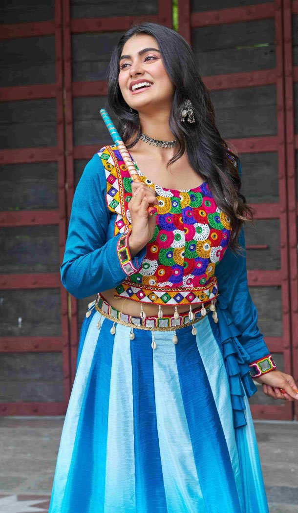 Women Pedding Color Blue Navratri Chaniya Choli Kutchi Gamthi Work - 160481094