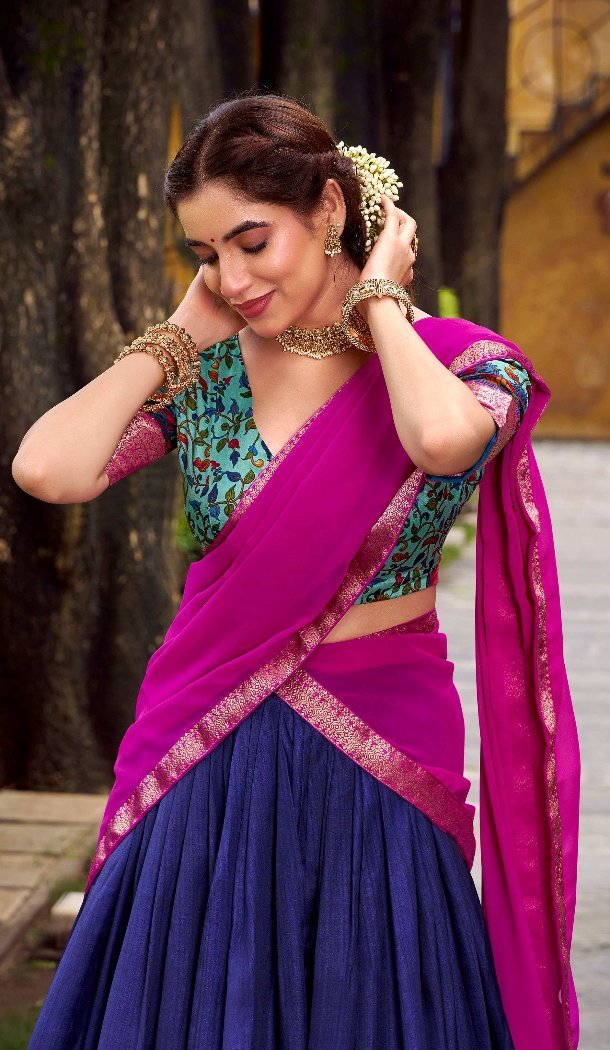 Navy Blue Aastha Silk Zari Lehenga Choli – 214225