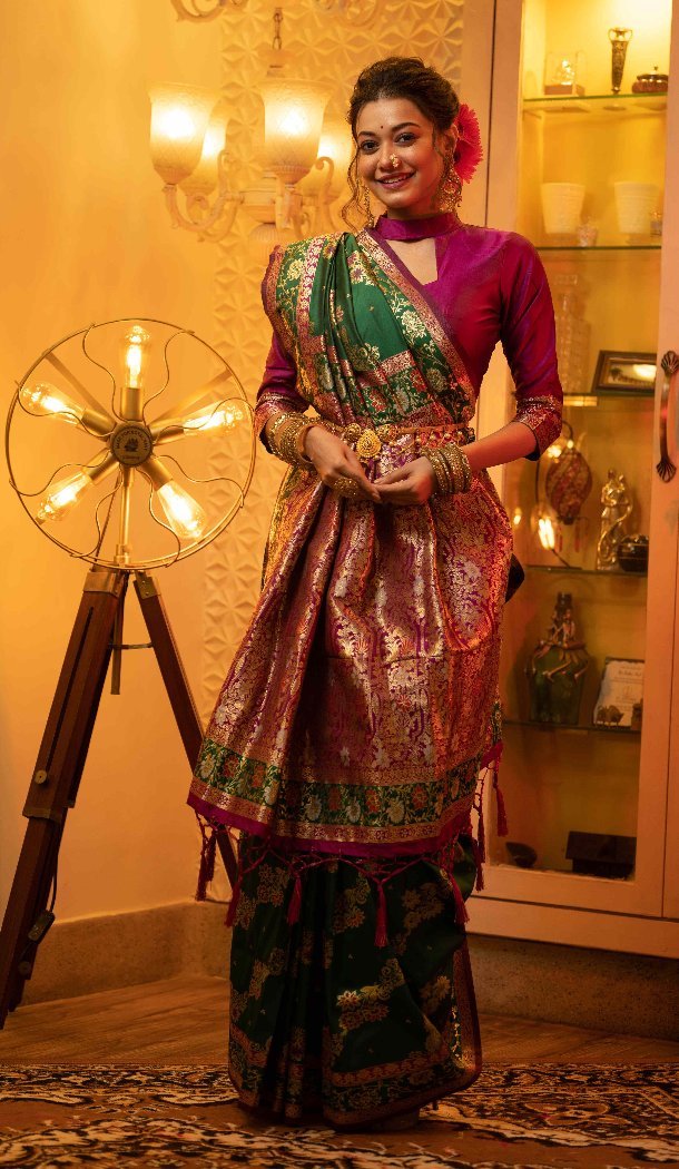 Green Banarasi Silk Weaving Work Traditional Saree – 215110