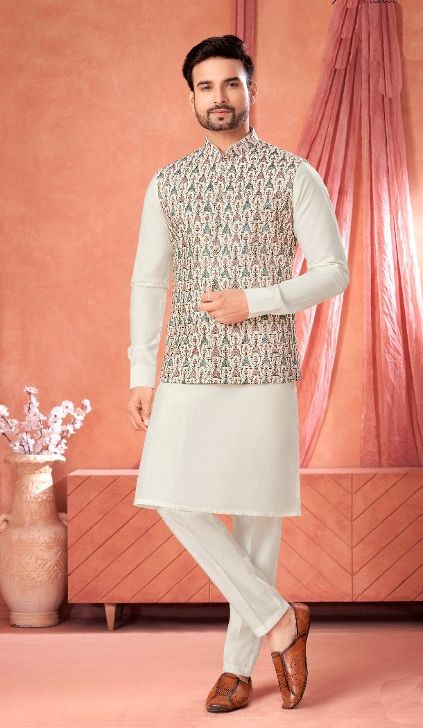 Men’s Cream Banarasi Silk Kurta Pajama – 216387