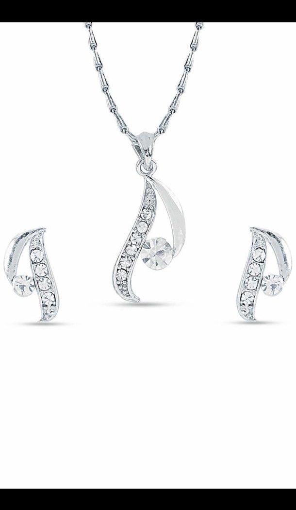 Women's Art Pendant Set In Silver Color