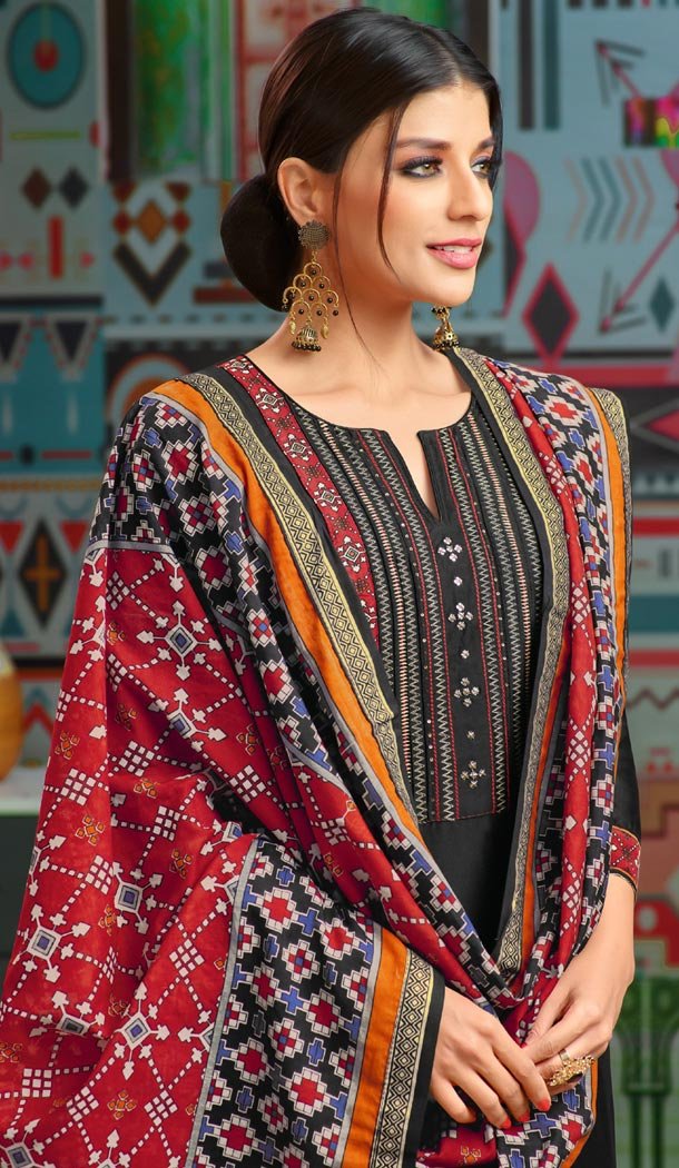 Black Color Chanderi Cotton Printed Casual Wear Palazzo Suit - 400348258