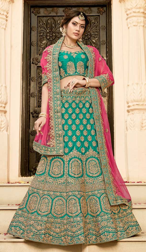Green Color Pure Heavy Silk Wedding Special Lehenga Choli - 472358136