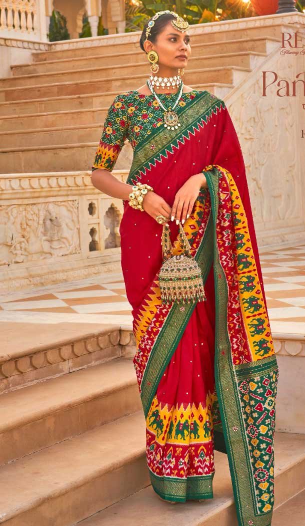 Red Color Smooth Silk Print And Hand Work Designer Saree -5371161672