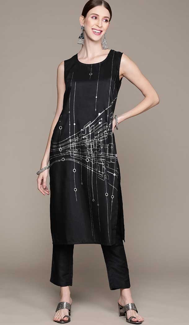 Black Color Chinon Floral Print Casual Wear Readymade Kurta With Bottom -5541162881