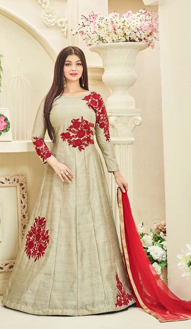 ayesha takia gown