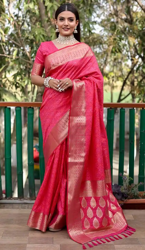 Pink Color Bandhej Patola Silk Weaving Work Traidiotnal Party Wear Saree -6369169123