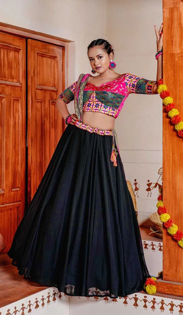 Women Georgette Embroidery Thread Work Navratri Chaniya Choli in Black -7229174985