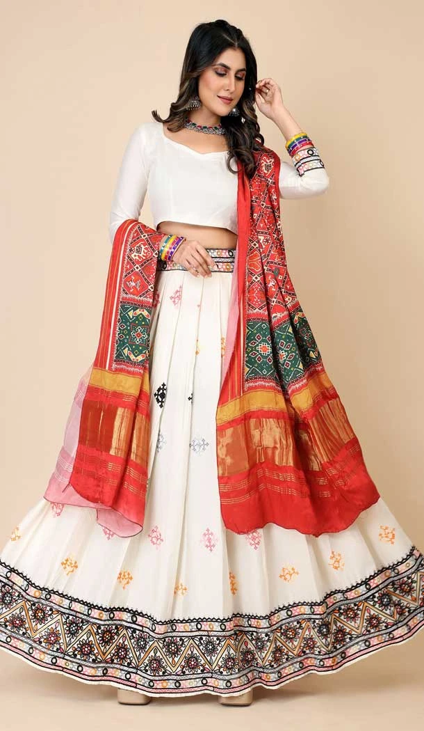 White Color Navratri Chaniya Choli In Liva Rayon With Thread Embroidery Work - 7713177814