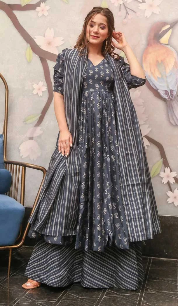 Pure Muslin Grey Digital Print Work Designer Wear Palazzo Salwar Kameez - 8011179754