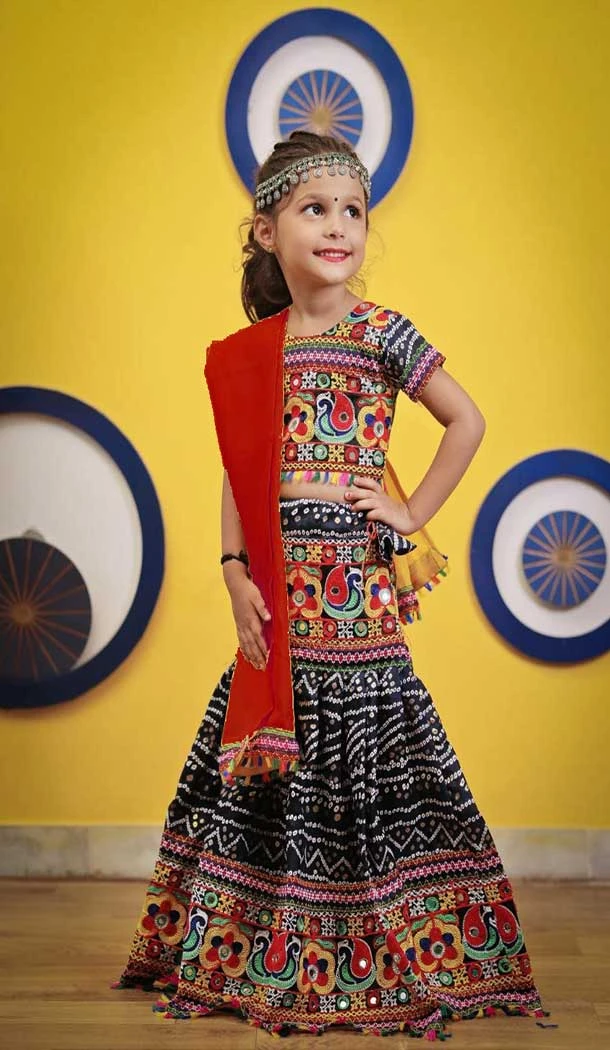 Cotton Bandhani Printed Work Navratri Chaniya Choli For Girls In Black -145169221