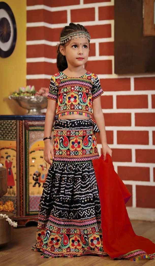 Cotton Bandhani Printed Work Navratri Chaniya Choli For Girls In Black -145169221