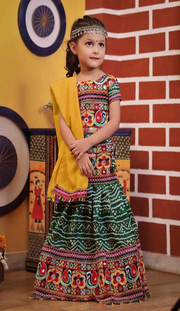 Cotton Bandhani Printed Work Navratri Chaniya Choli For Girls In Green -145169222