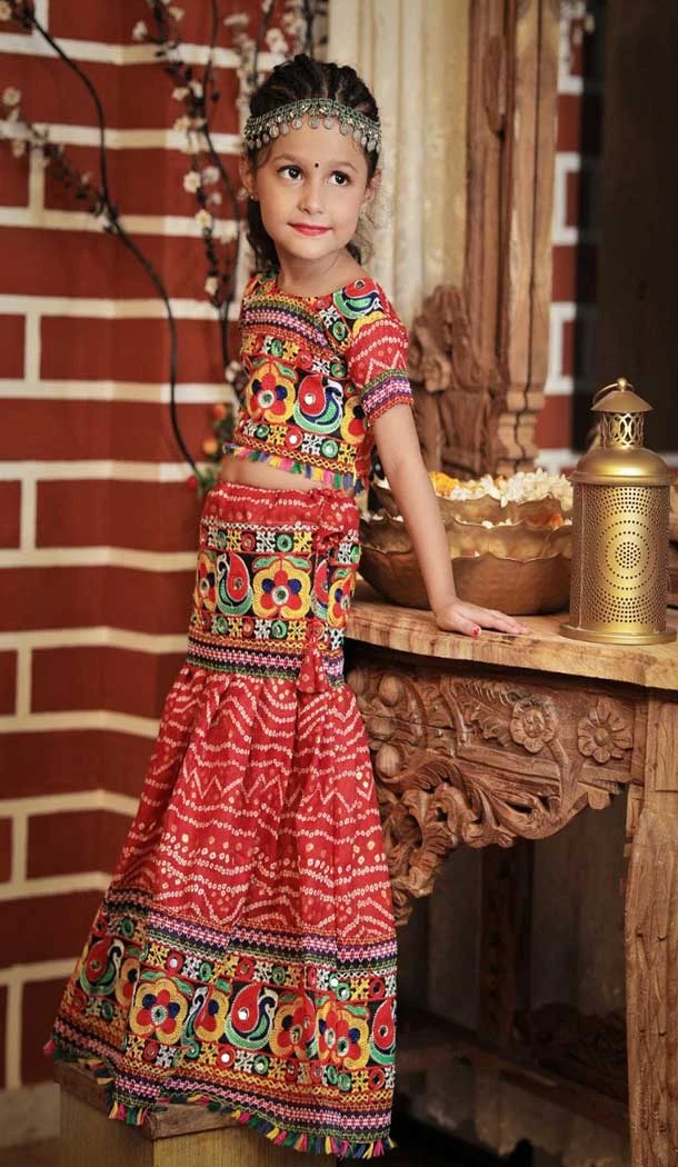 Cotton Bandhani Printed Work Navratri Chaniya Choli For Girls In Red -145169223
