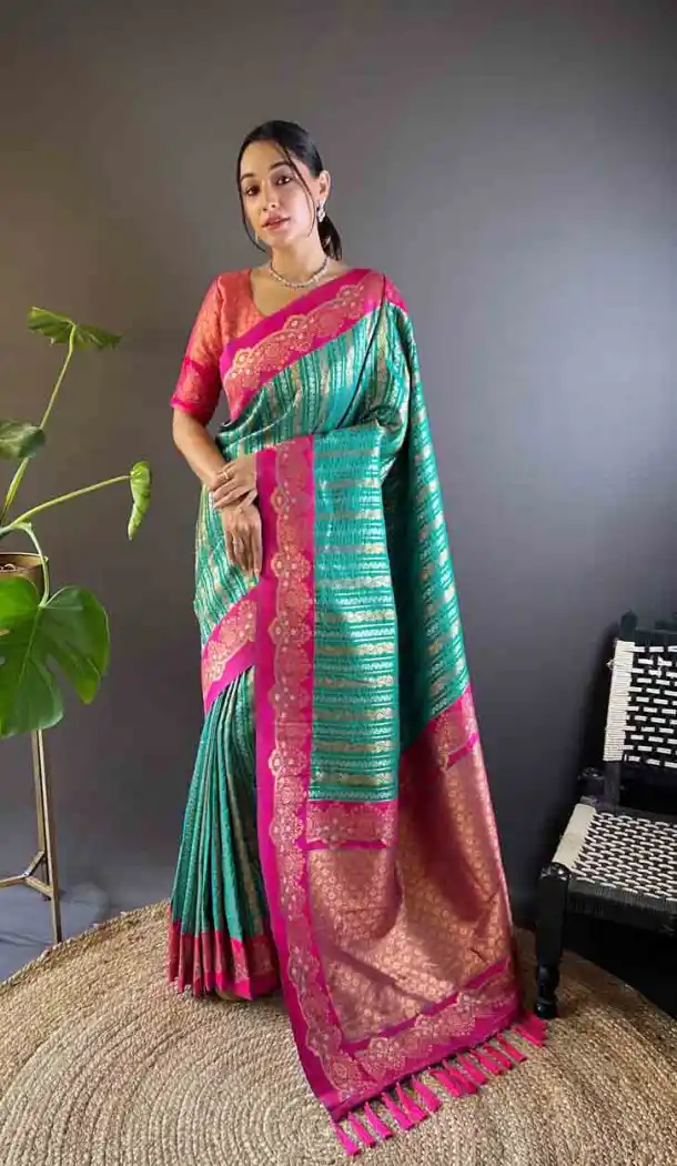 Soft Silk Green Zari Weaving Work Traditional Wear Saree - 144979124