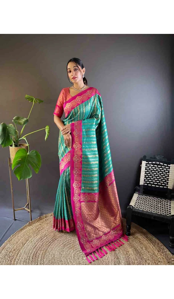 Soft Silk Green Zari Weaving Work Traditional Wear Saree - 144979124
