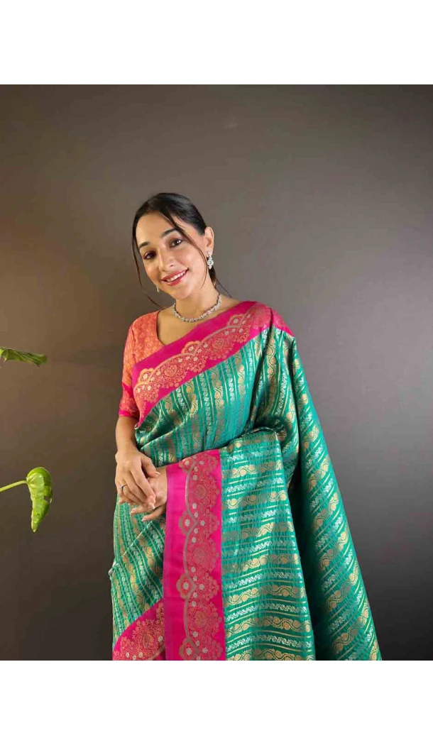 Soft Silk Green Zari Weaving Work Traditional Wear Saree - 144979124
