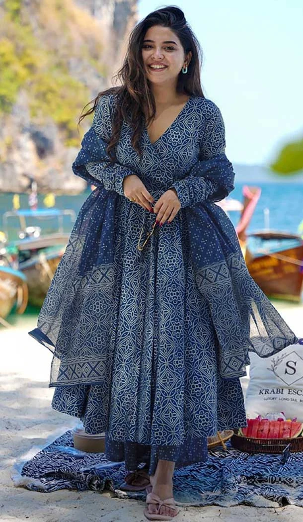 Blue Maslin Digital Printed Festival Wear Readymade Salwar Kameez - 143648261