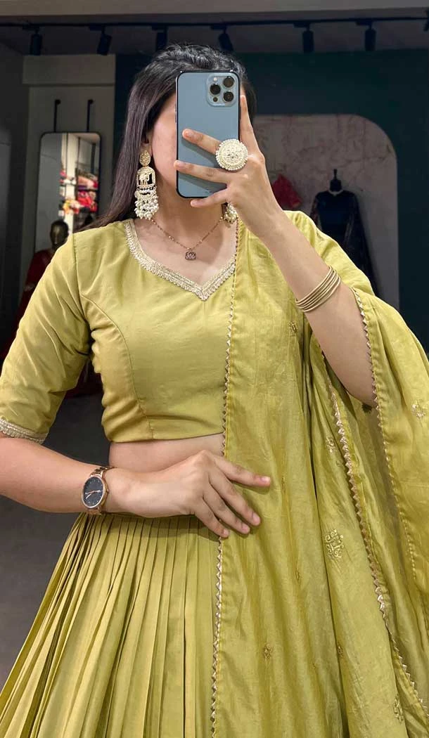 Pure Chanderi Weaving Work Navratri Wear Lehenga Choli In Pista Green - 9707188954