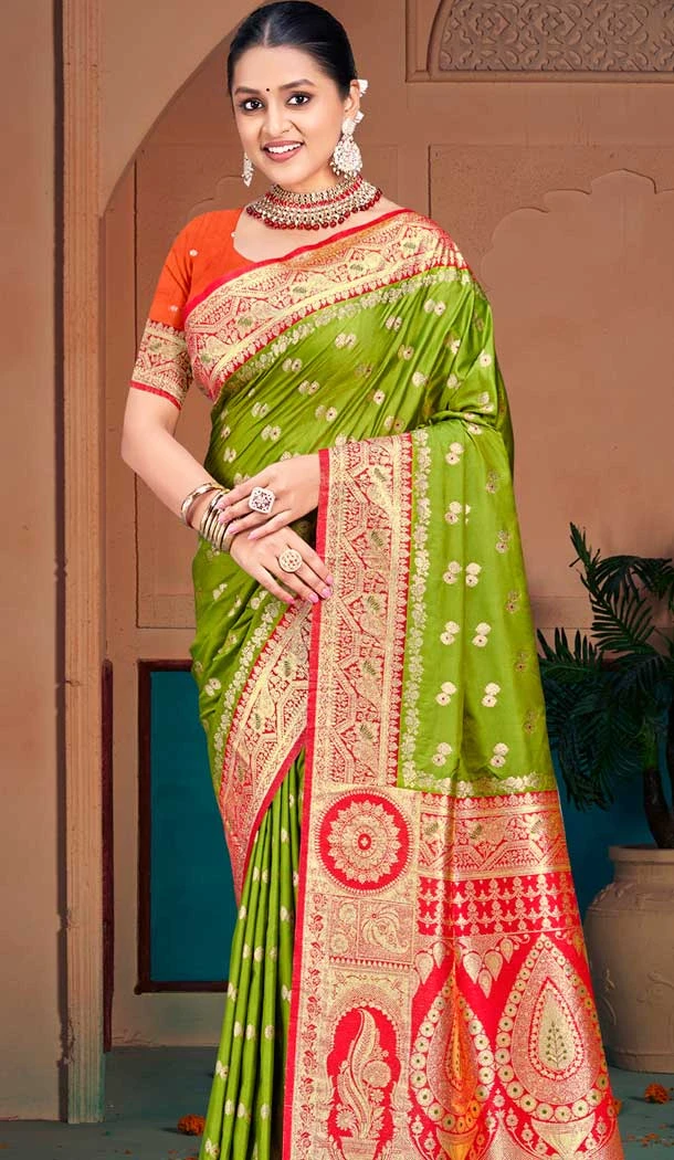 Silk Woven Jacquard Party Wear Saree In Green - 147471617