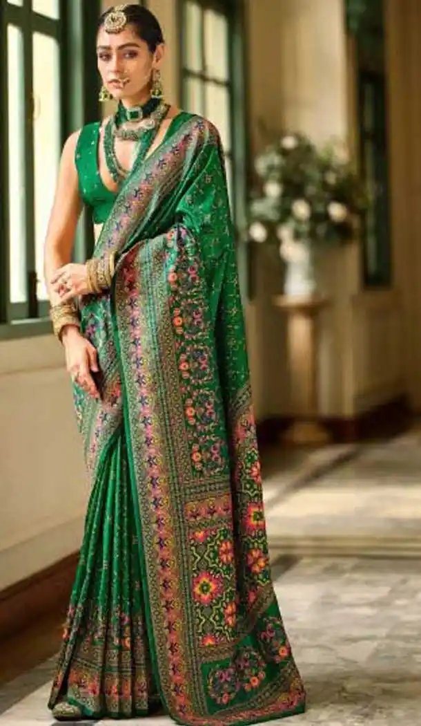 Green Banarasi Silk Weaving Work Traditional Wear Saree - 11240199855