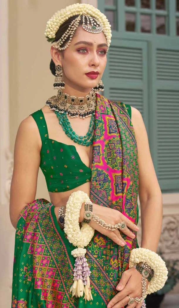 Green Banarasi Silk Weaving Work Party Wear Saree - 11540201575