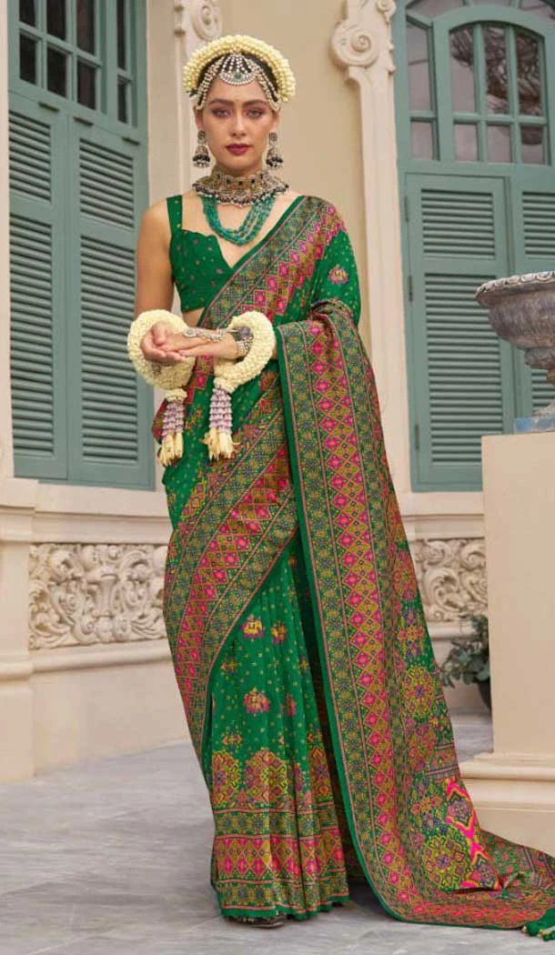 Green Banarasi Silk Weaving Work Party Wear Saree - 11540201575