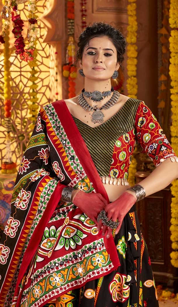 Women Printed Organic Cotton Red Jacquard Patch - 160099832