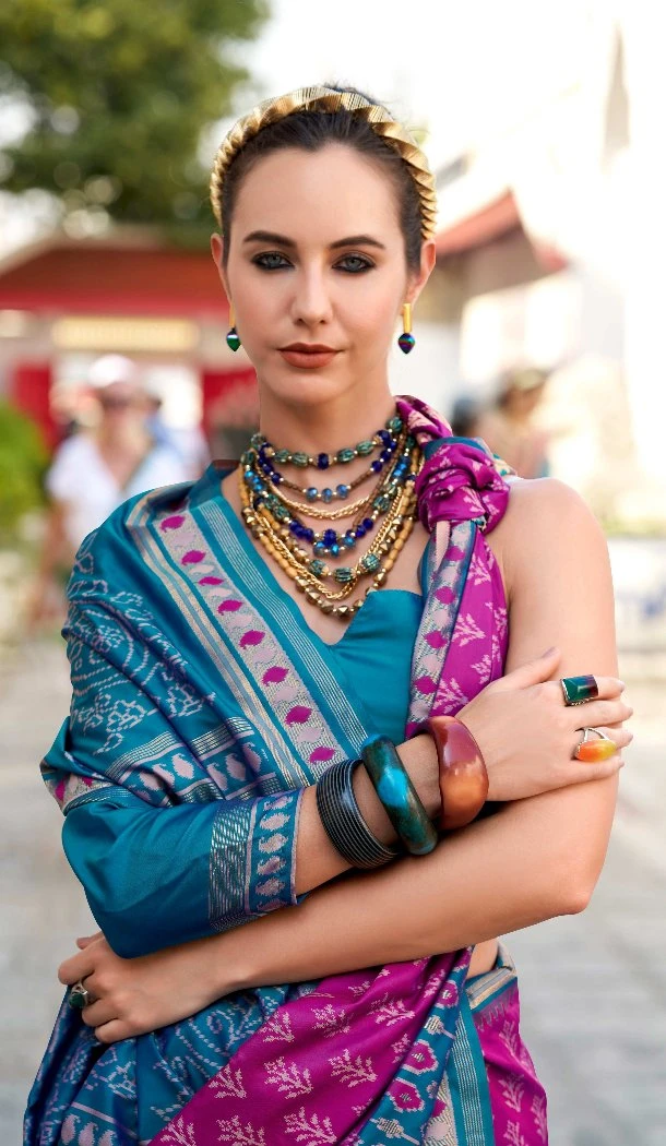 Women Jacquard Work Pink Traditional Wear Saree Soft Silk - 12796209395