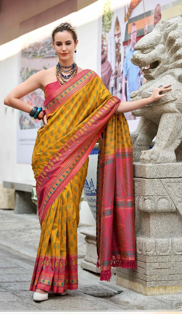 Women Jacquard Work Traditional Wear Saree Yellow Soft Silk - 12796209401