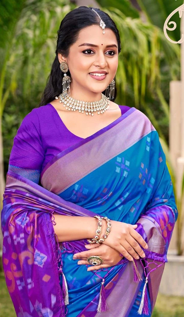 Women Blue Pochampalli Silk Jacquard Traditional Wear Saree - 13016210558