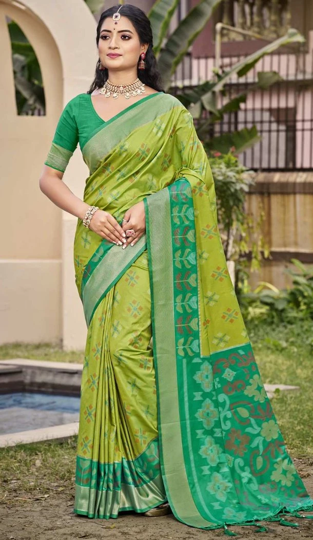Women Traditional Wear Saree Jacquard Light Green Pochampalli Silk - 13016210561