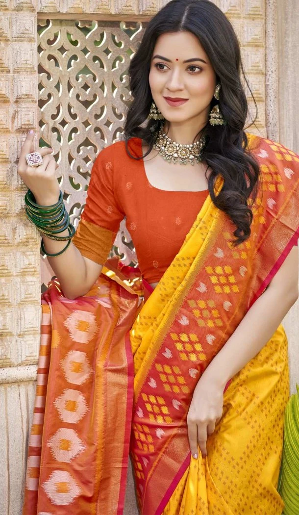 Women Patola print Yellow Pochampalli Silk Party Wear Saree - 13245211761