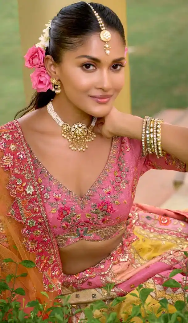 Women Pink Wedding Lehenga Silk Stone Embroidery Work - 13660213920