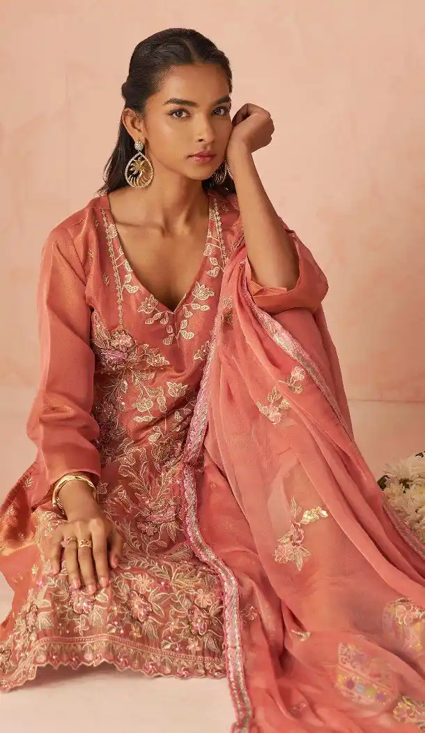Peach Silk Pakistani Suit with Elegant Zari Work – 214970