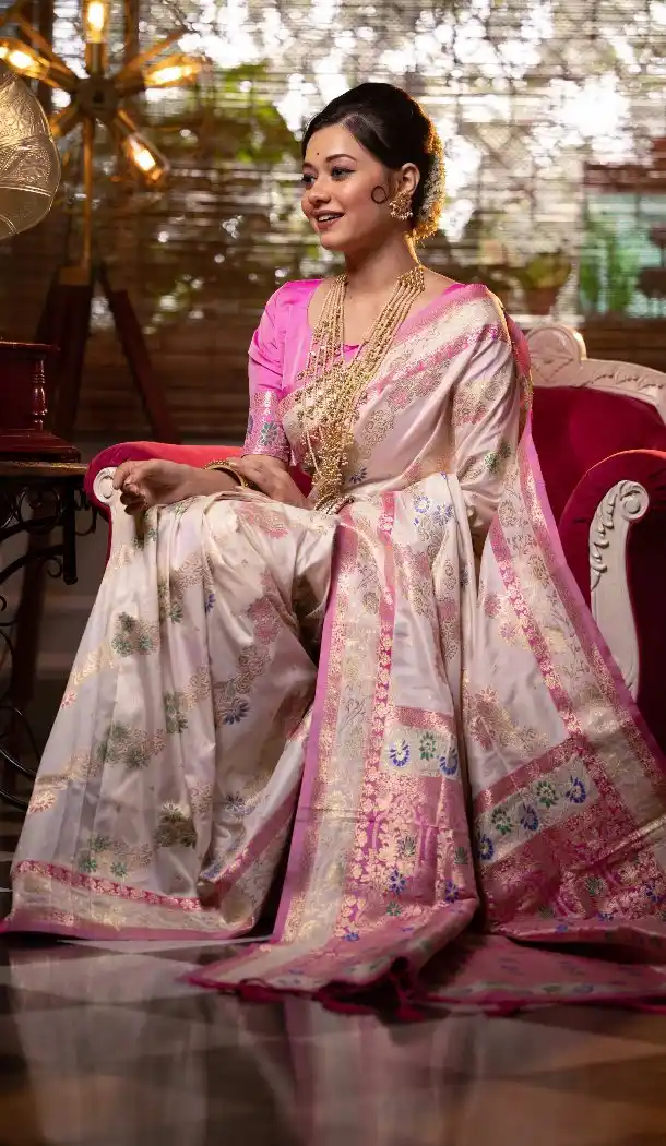 Cream Soft Banarasi Silk Traditional Weaving Saree – 215109