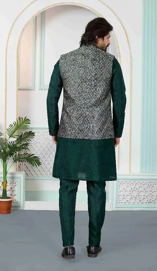 Men Green Kurta Pajama in Art Banarasi Silk - 217492