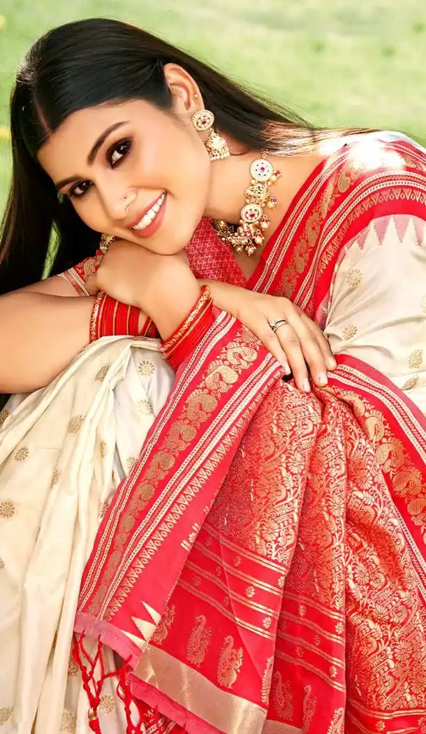 Cream Soft Silk Saree with Jacquard Work - 217817