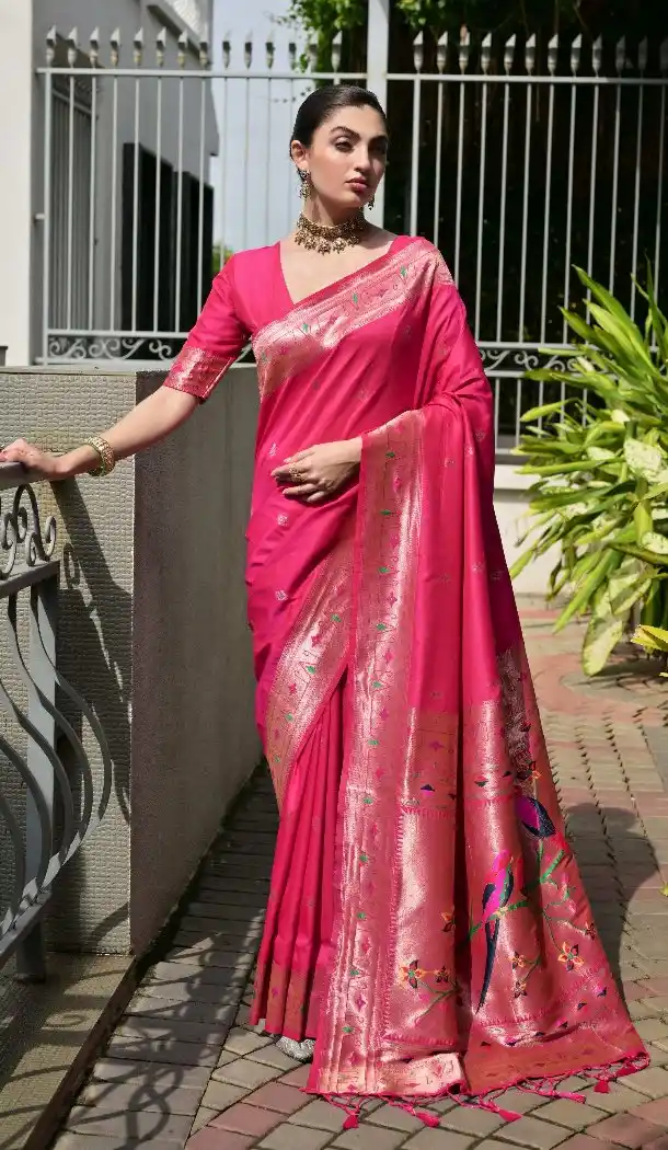 Pink Traditional Wear Silk Saree with Weaving Work - 217939