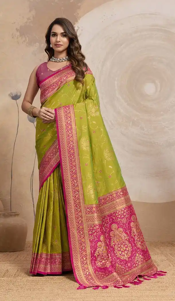Green Traditional Wear Saree with Zari Weaving Work - 218010