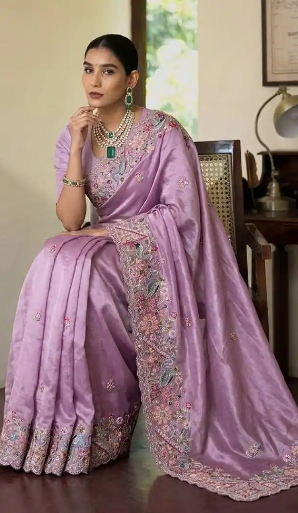 Elegant Lavender Slub Silk Cutwork Saree - 220514