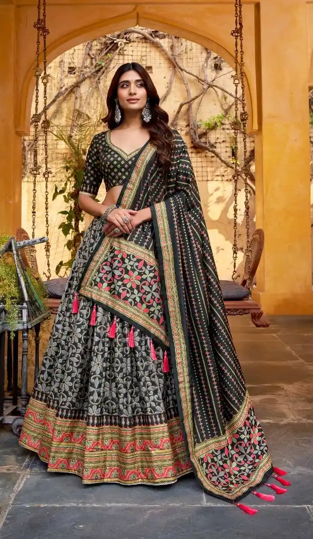 Black Designer Sparkle Tassar Silk Navratri Chaniya Choli - 170507680