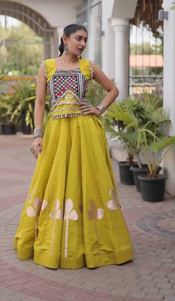 Parrot Green Pan Gota Patti Navratri Chaniya Choli - 173989909