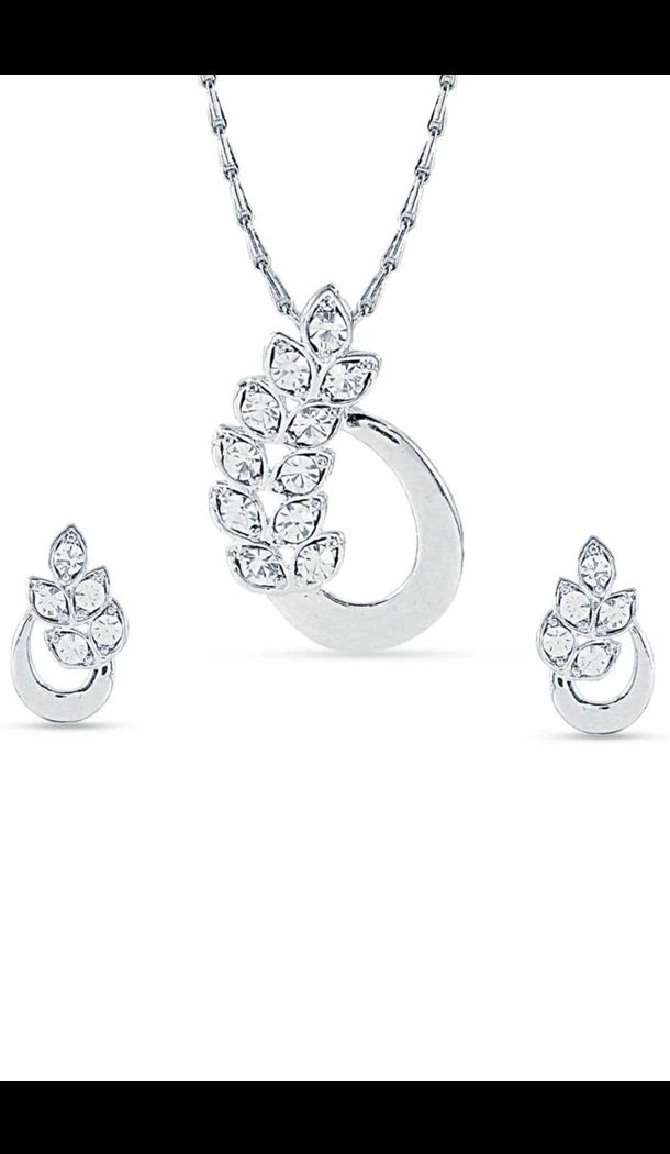 Incredible Silver Color Pendant Set