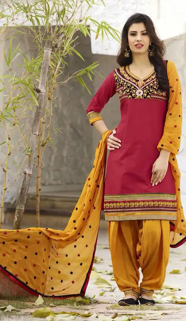 Green Color with Cotton Fabric Patiala Style Punjabi Suit | FH383563010