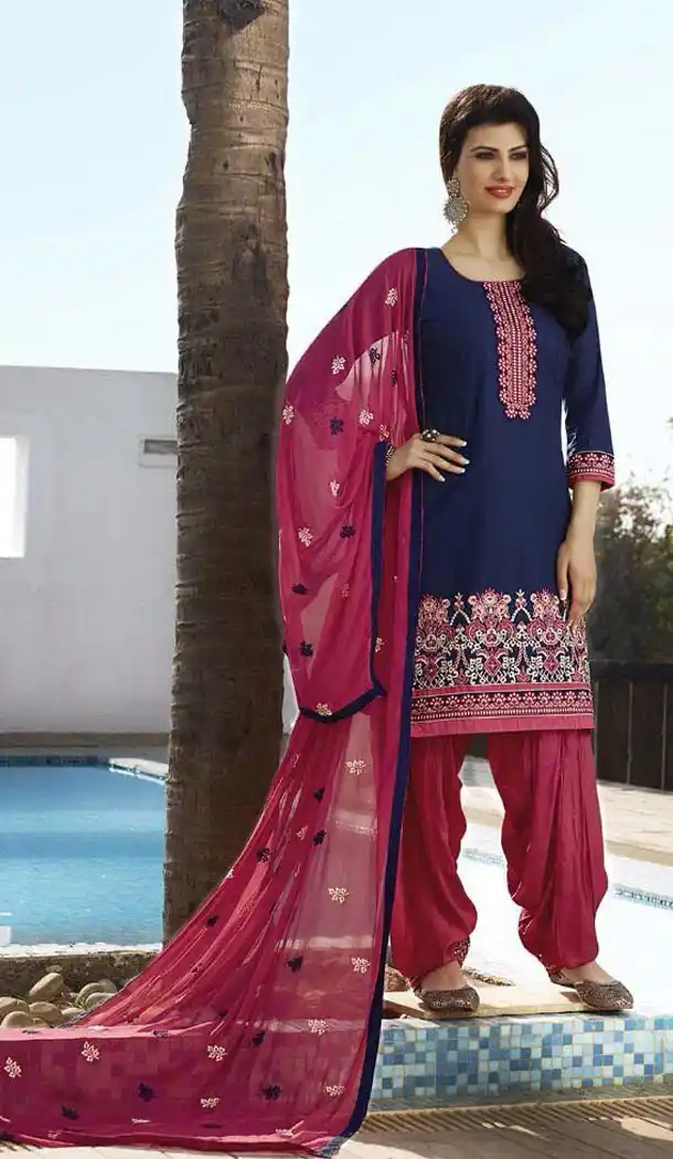 Green Color with Cotton Fabric Patiala Style Punjabi Suit | FH383563010